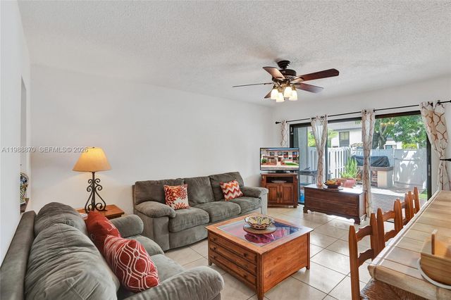 16465 NE 26th Avenue 18, North Miami Beach, FL 33160