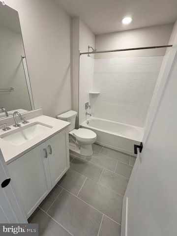 46 GRAYSON LN, Downingtown, PA 19335