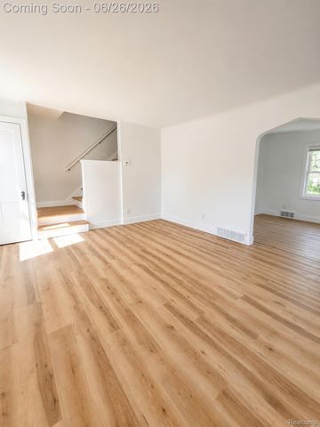 20024 Meyers Road, Detroit, MI 48235