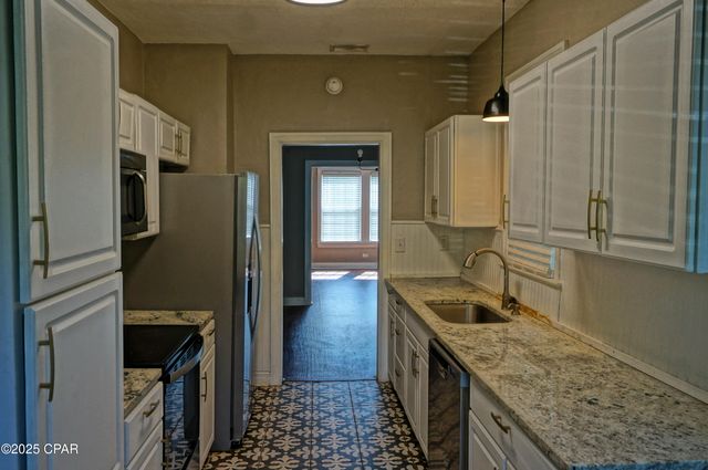 2935 Russ Street, Marianna, FL 32446