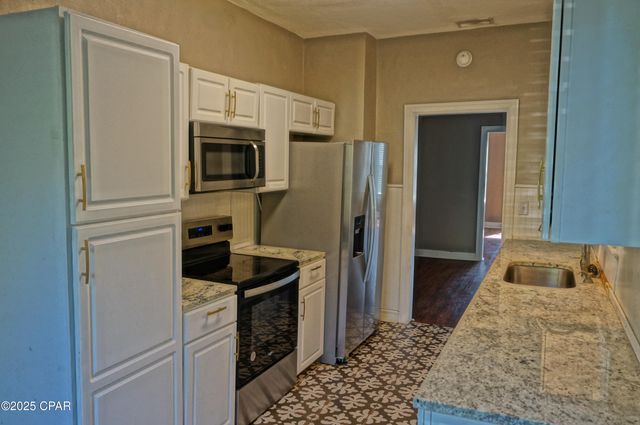 2935 Russ Street, Marianna, FL 32446