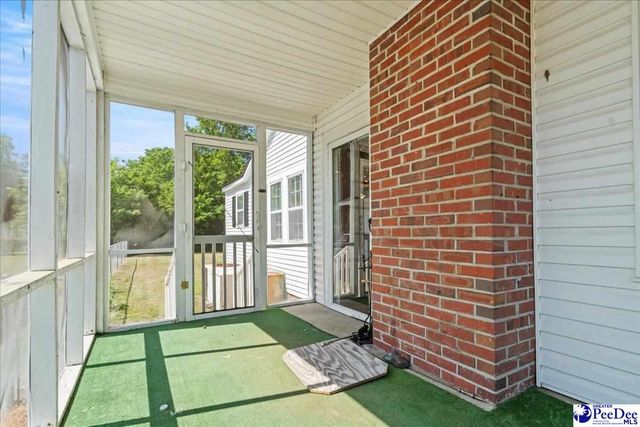 215 W Bond St, Marion, SC 29571