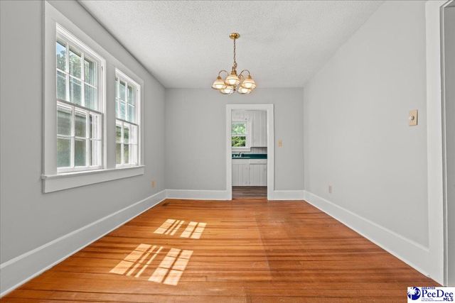 215 W Bond St, Marion, SC 29571