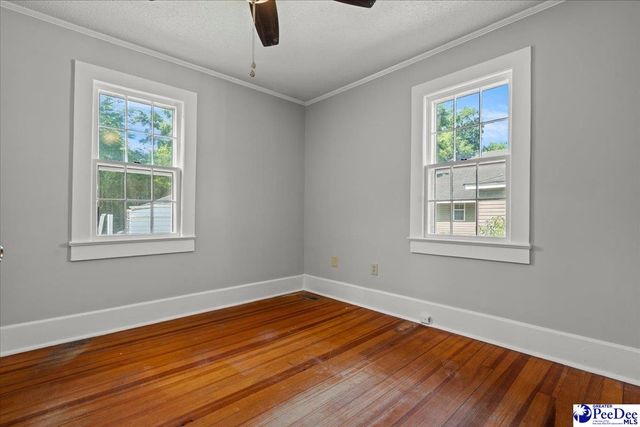 215 W Bond St, Marion, SC 29571