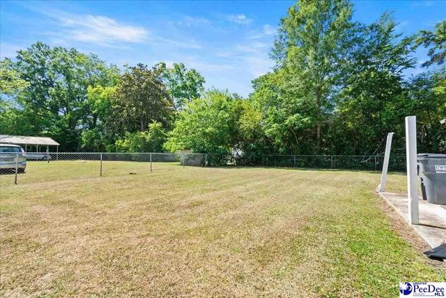 215 W Bond St, Marion, SC 29571