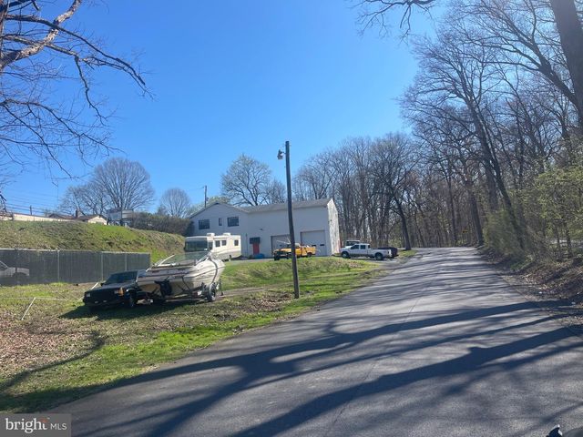 1005 STATE ROUTE 72 N, Lebanon, PA 17046