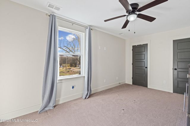 133 S Senter Street, Byhalia, MS 38611