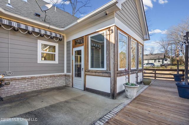 133 S Senter Street, Byhalia, MS 38611