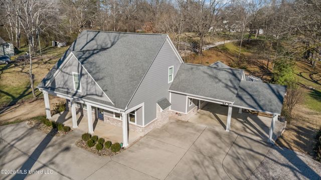 133 S Senter Street, Byhalia, MS 38611