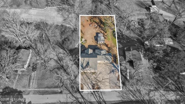 133 S Senter Street, Byhalia, MS 38611