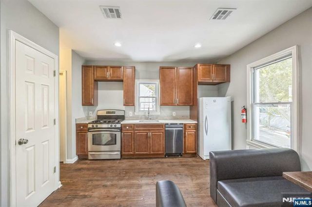 541 Union Avenue 2, Paterson, NJ 07522