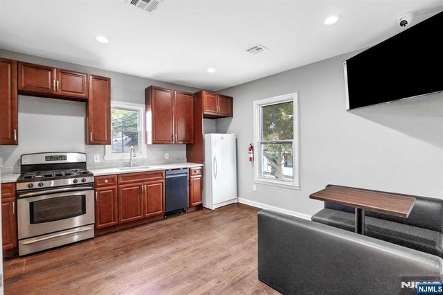 541 Union Avenue 2, Paterson, NJ 07522