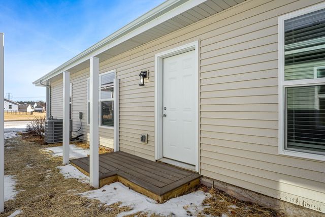 898 Fuller Lane, Belvidere, IL 61008