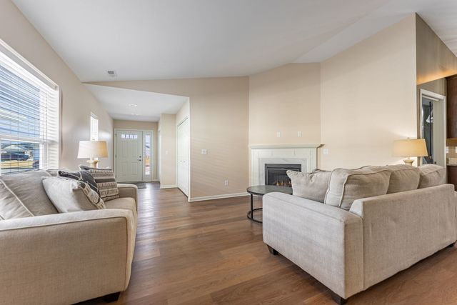 898 Fuller Lane, Belvidere, IL 61008