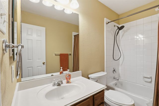 5762 Firethorn Drive, Dallas, TX 75249