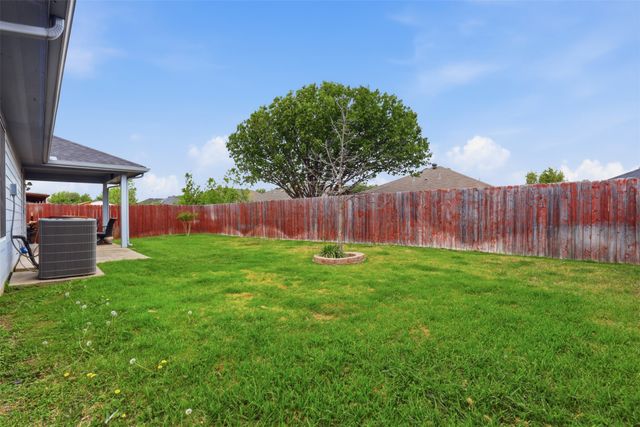 5762 Firethorn Drive, Dallas, TX 75249
