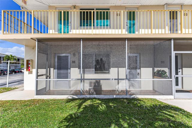 11 SW 4th Ave 18, Boca Raton, FL 33432