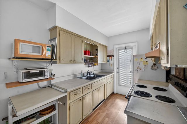 11 SW 4th Ave 18, Boca Raton, FL 33432