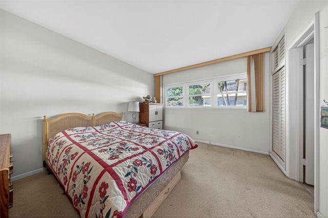 11 SW 4th Ave 18, Boca Raton, FL 33432