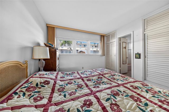 11 SW 4th Ave 18, Boca Raton, FL 33432