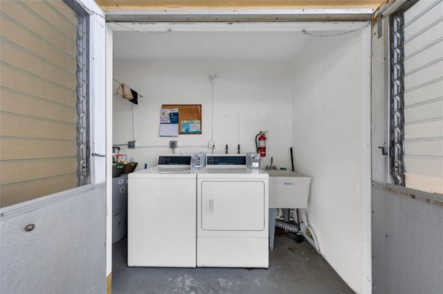 11 SW 4th Ave 18, Boca Raton, FL 33432