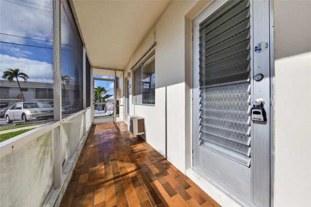 11 SW 4th Ave 18, Boca Raton, FL 33432