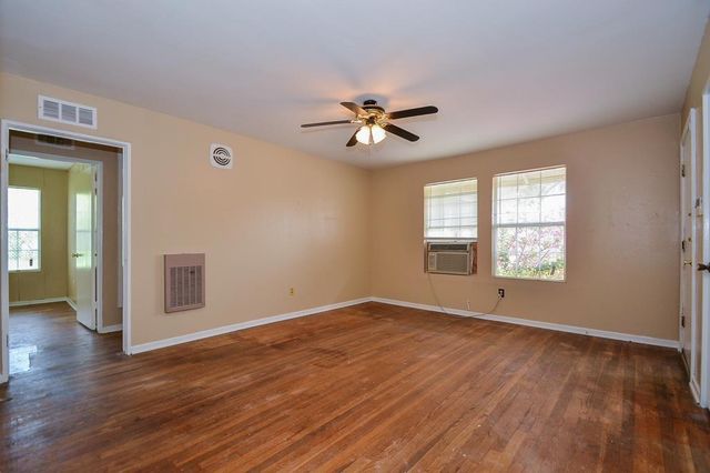 5515 Flamingo Drive, Houston, TX 77033