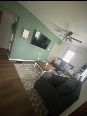 225 Toneff Drive, Elk Run Heights, IA 50707