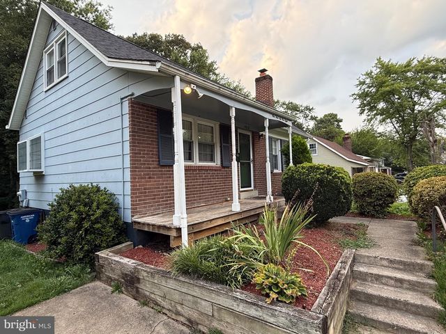 14618 DANVILLE RD, Woodbridge, VA 22193