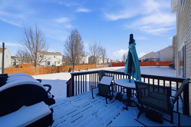 370 Dartmoor Avenue, Romeoville, IL 60446