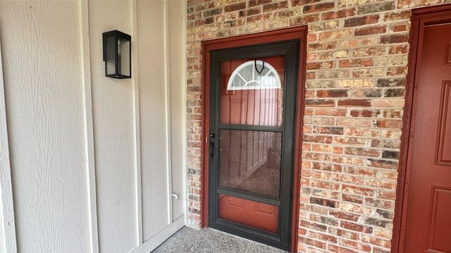 8903 Trone CIR B, Austin, TX 78758