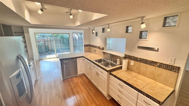 8903 Trone CIR B, Austin, TX 78758