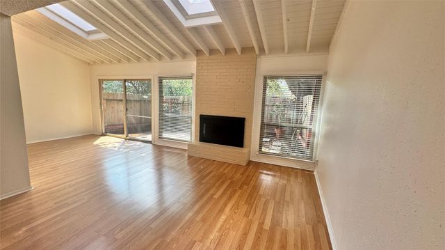 8903 Trone CIR B, Austin, TX 78758
