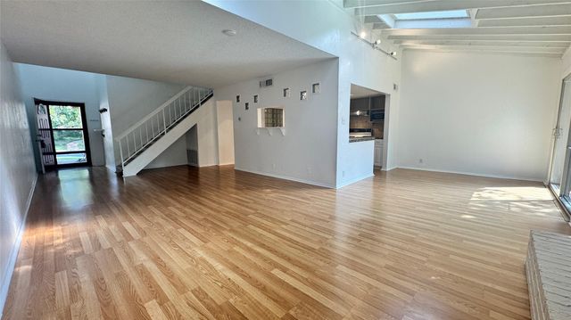 8903 Trone CIR B, Austin, TX 78758