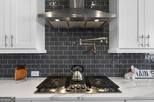 8255 Main Street, Woodstock, GA 30188