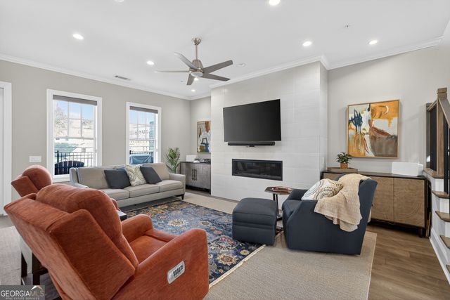 8255 Main Street, Woodstock, GA 30188