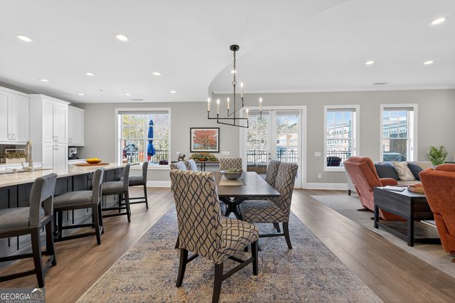 8255 Main Street, Woodstock, GA 30188