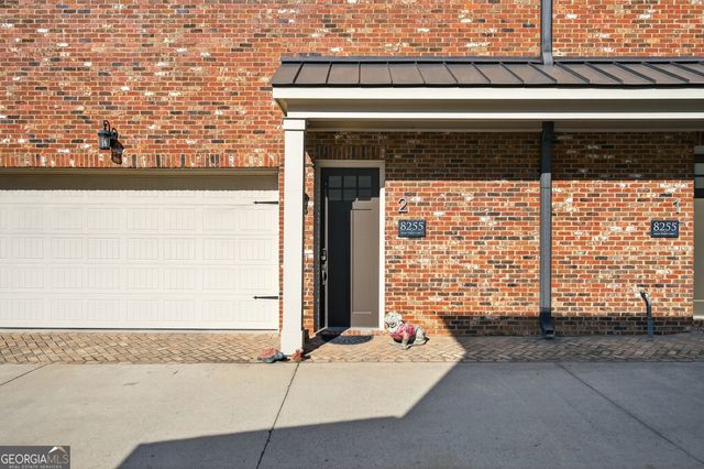 8255 Main Street, Woodstock, GA 30188