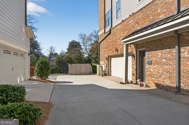 8255 Main Street, Woodstock, GA 30188