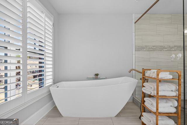 8255 Main Street, Woodstock, GA 30188