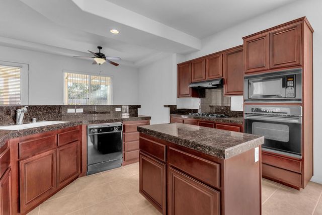 79859 Amora Drive, La Quinta, CA 92253