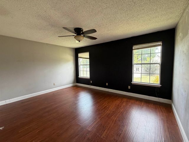 24 Meadow Ridge Loop, Maumelle, AR 72113