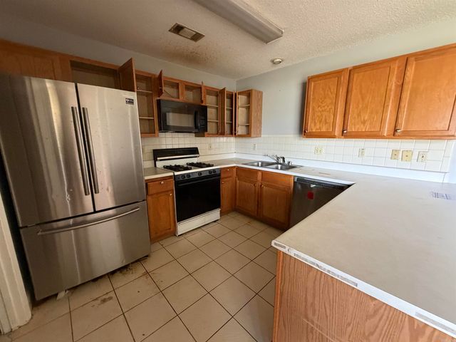 24 Meadow Ridge Loop, Maumelle, AR 72113