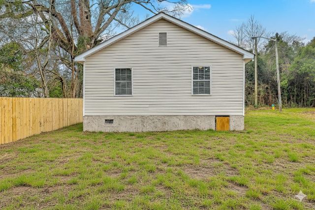 825 1st Street, Orangeburg, SC 29115