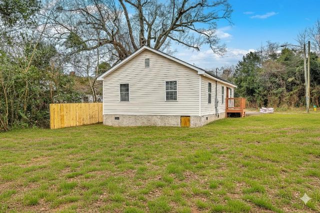 825 1st Street, Orangeburg, SC 29115