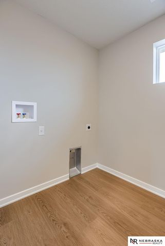 11110 N 172 Street, Bennington, NE 68007