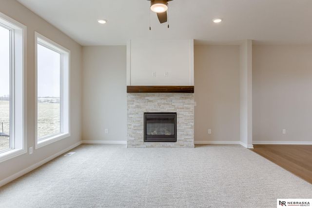 11110 N 172 Street, Bennington, NE 68007