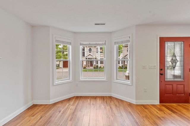 39 Kensington Way 39, Tewksbury, MA 01876
