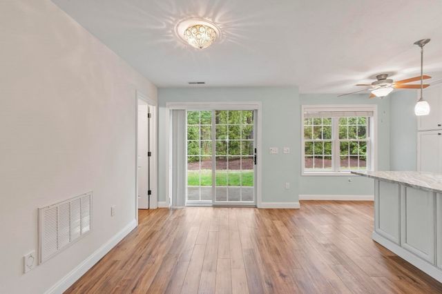 39 Kensington Way 39, Tewksbury, MA 01876