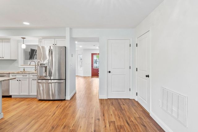 39 Kensington Way 39, Tewksbury, MA 01876